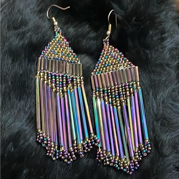 Glass beaded handmade gorgeous Earrings iridescent - Picture 3 of 3